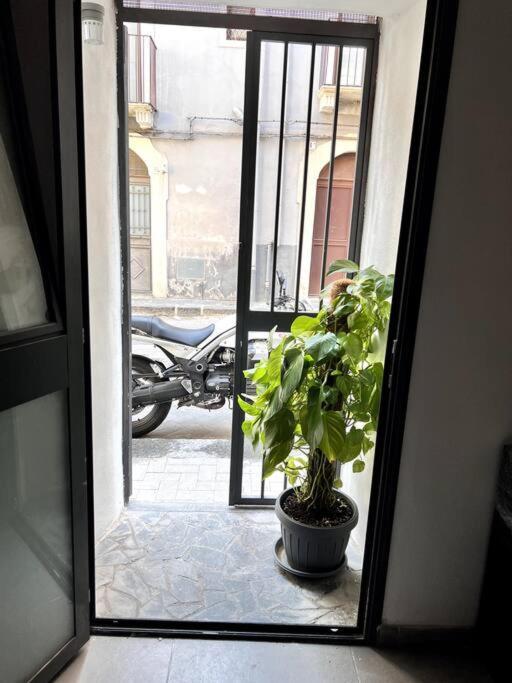 Casa Barbara 17 Apartment Catania Bagian luar foto